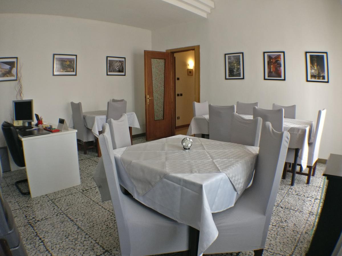 Verona Bottego Guest House ภายนอก รูปภาพ