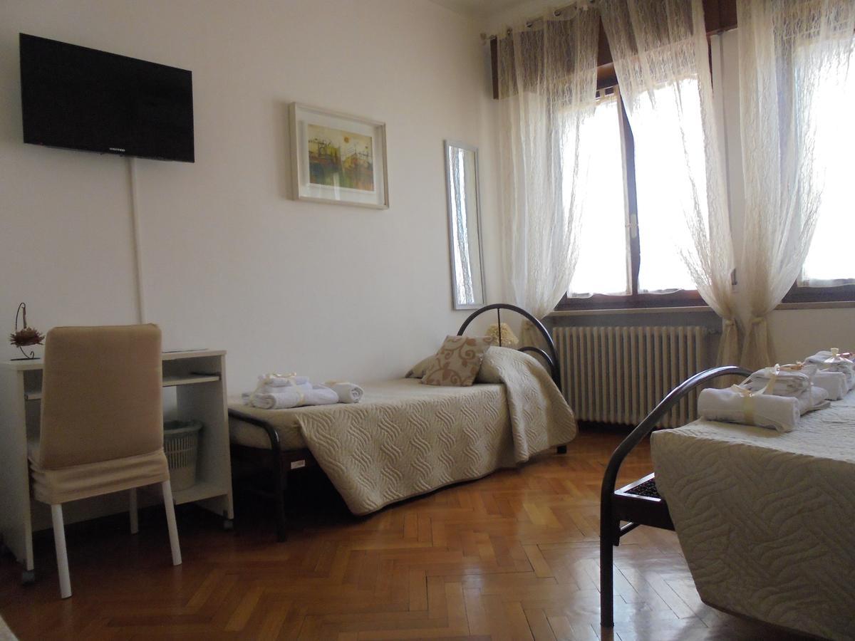 Verona Bottego Guest House ภายนอก รูปภาพ