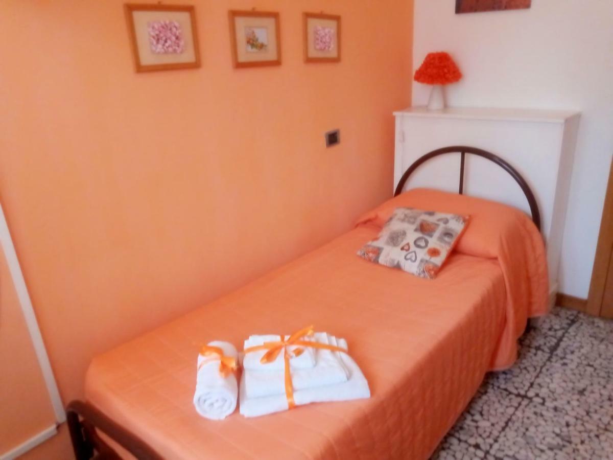 Verona Bottego Guest House ภายนอก รูปภาพ